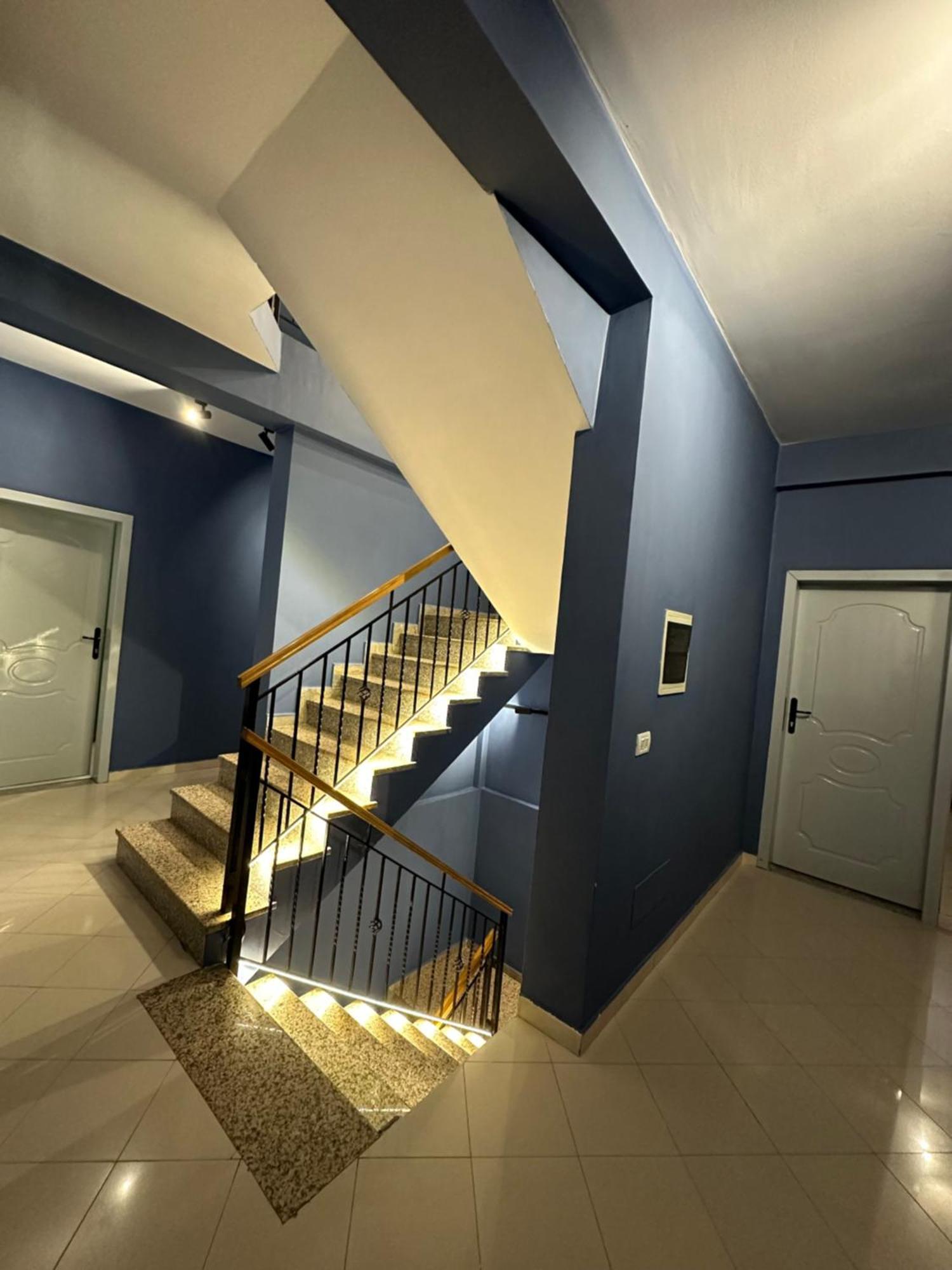 Cabare Apartments&rooms Durrës